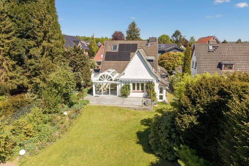 Parkähnliches Gartengrundstück - 6 Zimmer Einfamilienhaus zum Kaufen in Bad Schwartau