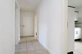 Flur (1) - Etagenwohnung mit 73,60 m&sup2; in Kaltenkirchen zur Miete
