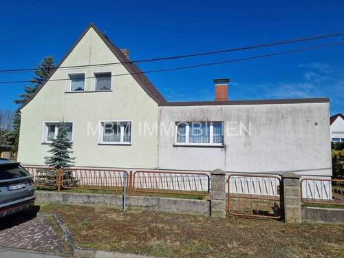 Ansicht - 5 Zimmer Einfamilienhaus zum Kaufen in Bernsdorf