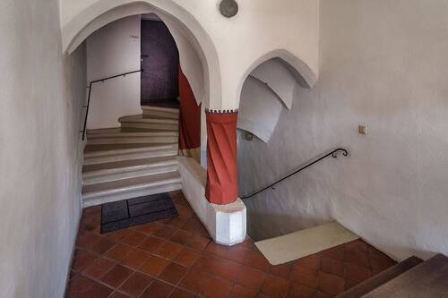 Aufgang zum Obergeschoss - 