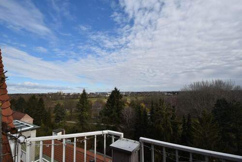 Ausblick von der Terrasse - helle 2 Zimmer über den Dächern von Fürth