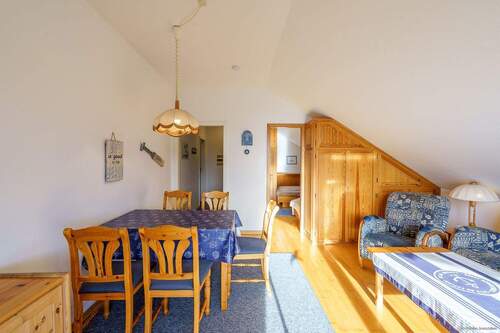 Wohn- und Essbereich, Zugang zum Schlafzimmer - 