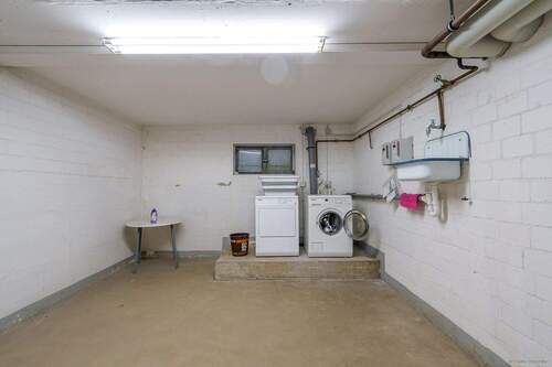 Gemeinschaftlicher Kellerbereich, Wasch- und Trocknerraum - 