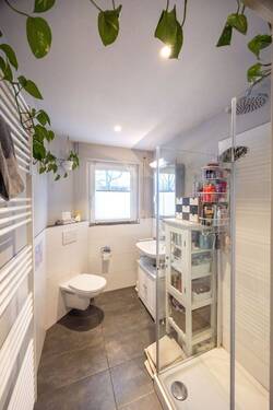 Bad.jpg - 8 Zimmer Mehrfamilienhaus, Wohnhaus zum Kaufen in Forchheim