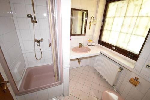 G-WC mit Dusche - 
