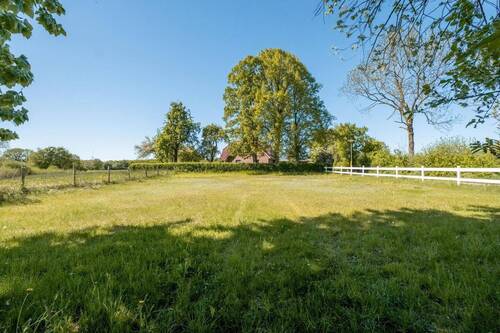 Reitplatz - 