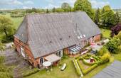 Drohnenansicht - 1 Zimmer Bauernhaus, Landhaus zum Kaufen in Lübeck
