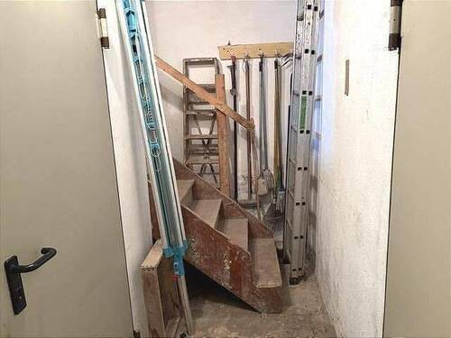 Treppenaufgang Garage - 