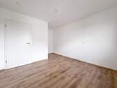 Zimmer 2 - 