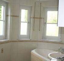 Schöne, sonnige sehr ruhige Gartenwohnung mit großem Garten - Olching