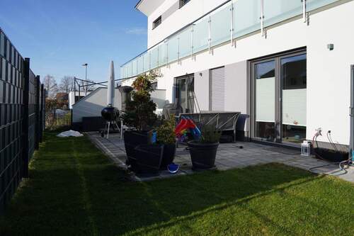 Südterrasse - 4 Zimmer Doppelhaushälfte in Uetze