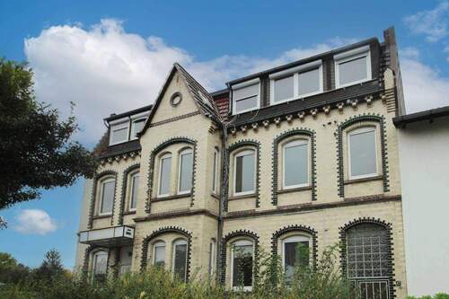 Außenansicht - Absolute Gelegenheit: 3 sanierungsbedürftige Wohnungen, ca. 331qm in Kassel-Waldau zu verkaufen