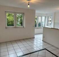 Es werde Licht! Nur ein Steinwurf bis in die City! Renovierte 2 Zimmerwohnung in Pempelfort! - Düsseldorf
