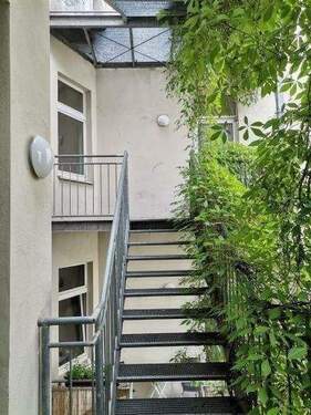 Zugang Balkon/Wohnung - 