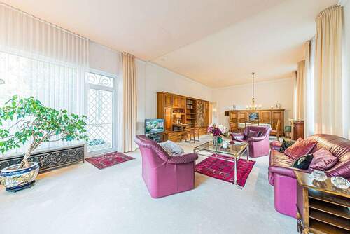 Wohnen - Etagenwohnung mit 120,00 m&sup2; in Frankfurt am Main zur Miete