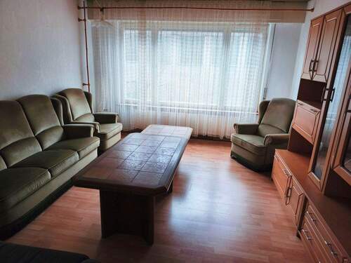 Wohnzimmer - 3 Zimmer Etagenwohnung zum Kaufen in Pforzheim