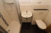 Bad mit Dusche - 3 Zimmer Etagenwohnung zur Miete in Freiberg