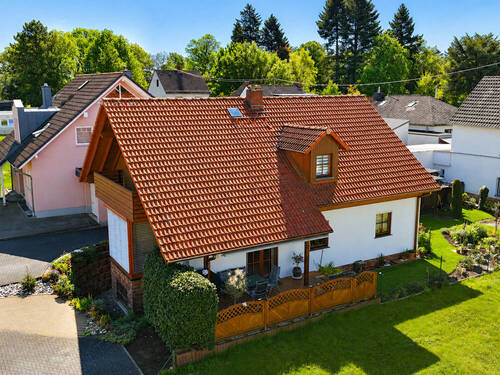 Blick auf die Immobilie - 7 Zimmer Einfamilienhaus zum Kaufen in Neuwied/Engers
