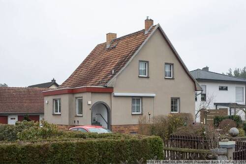 Bild 1 - Einfamilienhaus in schöner Lage von Bernsdorf