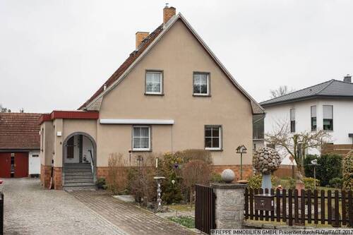Ansicht - 5 Zimmer Einfamilienhaus zum Kaufen in Bernsdorf