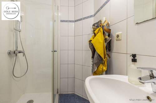 Gäste WC mit Dusche - 
