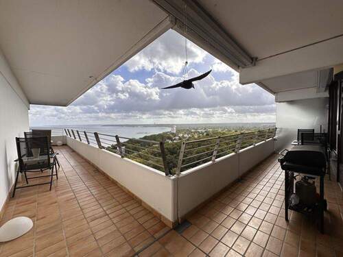 Eckbalkon deluxé - Attraktive 3-Zimmer-Wohnung mit Meerblick