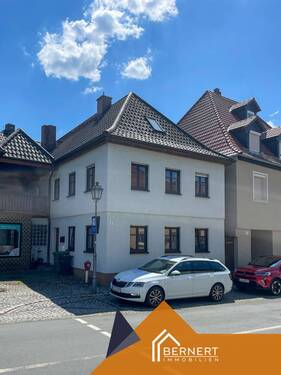 Außenansicht - Charmantes Zweifamilienhaus in der Ortsmitte von Altenkunstadt