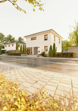 Bild 2 - 4 Zimmer Einfamilienhaus zum Kaufen in Gleichen