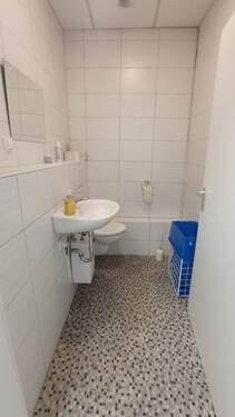 weiterer WC-Raum - 