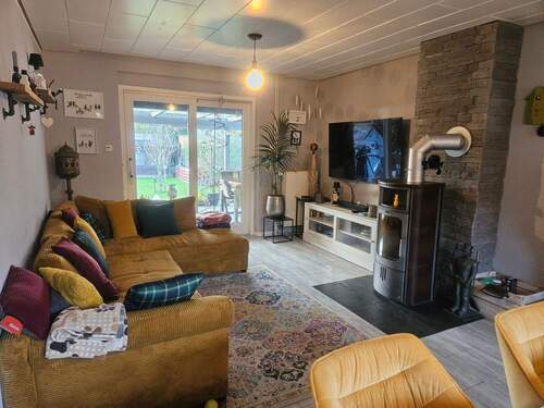 Wohnzimmer - Reihenhaus mit 112,00 m&sup2; in Moers zum Kaufen