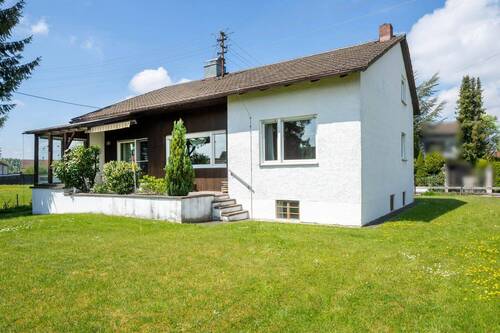 Ansicht Süd - 6 Zimmer Einfamilienhaus zum Kaufen in Benningen