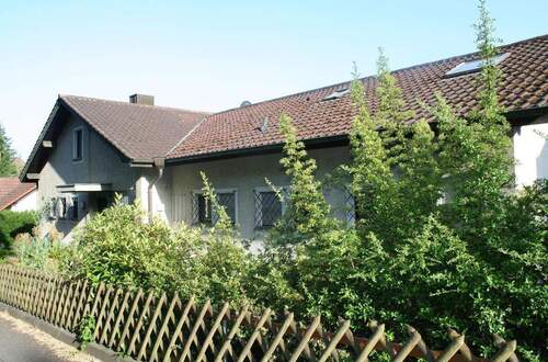 Bergstr. 85 - Haus mit Weitblick Privatnutzung Mitarbeiterwohnung(en) Ferienwohnung(en) Flüchtlingsunterkunft