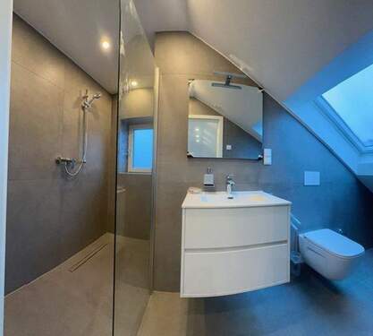 Bild 2 - 1 Zimmer Etagenwohnung zur Miete in Mülheim