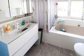 Badezimmer 1.OG - 