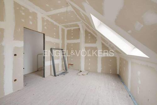 Schlafzimmer im Dachgeschoss - Doppelhaushälfte mit 140,00 m&sup2; in Hamburg zum Kaufen