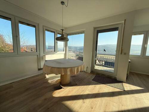 Wohn-/Esszimmer EG - Doppelhaushälfte mit 141,00 m&sup2; in Gelnhausen zur Miete