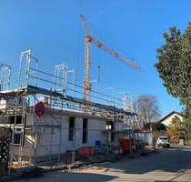 Perfekt geschnittene 3-Zimmer-Neubau-Whg. in Poppenreuth, Bad mit Fenster, Abstellraum, Balkon mit Markise, sonnige Südwest-Lage im 1.OG - Fürth Ronhof Perfekt geschnittene 3-Zimmer-Neubau-Whg. in Poppenreuth, Bad mit Fenster, Abstellraum, Balkon mit Markise, sonnige Südwest-Lage im 1.OG - Fürth Ronhof