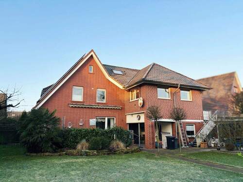 Gartenansicht - Flexibles Wohnen auf großem Grundstück - Perfekt für große Familien und Mehrgenerationen!