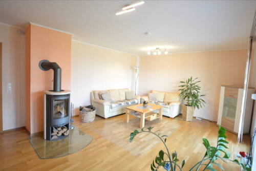 Wohnzimmer mit Kamin - 