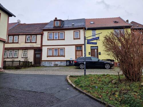 Straßenansicht - 3 Zimmer Einfamilienhaus zum Kaufen in Waltershausen