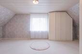 Schlafzimmer DG - 