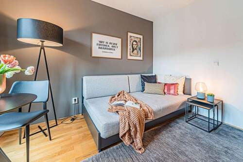 Wohnen - Etagenwohnung mit 21,00 m&sup2; in Frankfurt am Main zur Miete