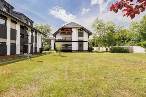 2)Hausansicht Ost - 2 Zimmer Etagenwohnung zur Miete in Titisee-Neustadt