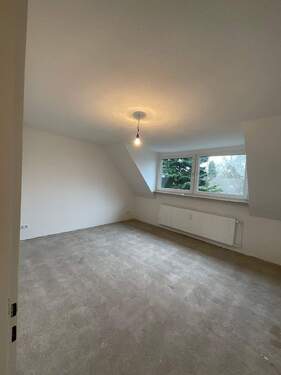 WZ - 3 Kaltmieten sparen! 2 Zimmer in Oberhausen in ruhiger Lage..