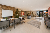 Lobby - 
