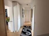 Flur / Diele - Etagenwohnung mit 100,00 m&sup2; in Eggenstein-Leopoldshafen zur Miete