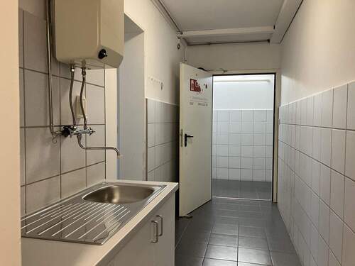 In der Mieteinheit im UG: Flur Eingangsbereich, Gegenblick - 