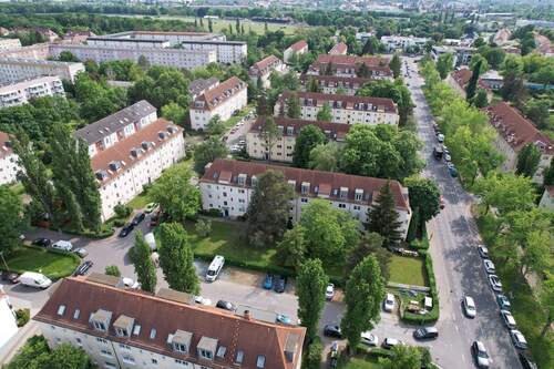Außenansicht - 2 Zimmer Etagenwohnung zur Miete in Dresden