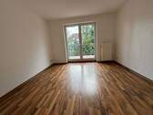 Wohnzimmer - 2 Zimmer Etagenwohnung in Dresden
