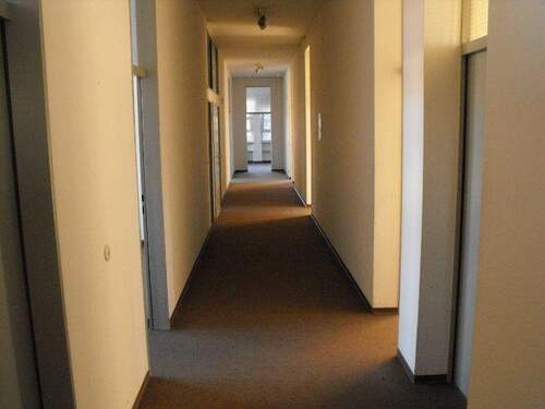 Flur - Büro zur Miete in Bad Homburg v. d. Höhe